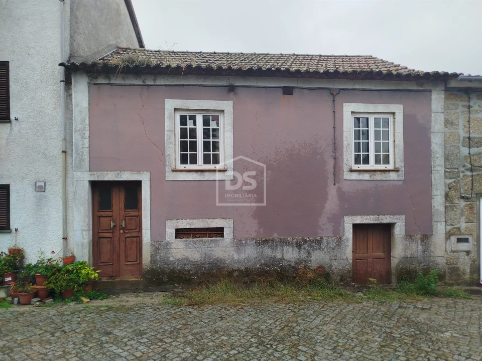 Moradia T2 para Venda em Currelos, Papízios e Sobral Foto 2