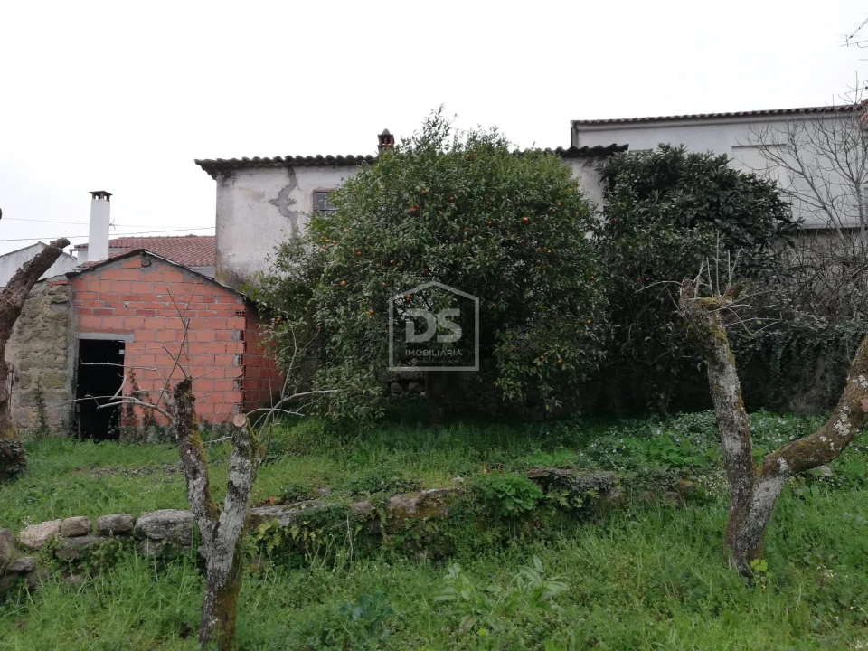 Moradia T2 para Venda em Currelos, Papízios e Sobral Foto 4