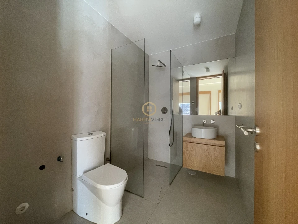 Apartamento T1 para Arrendamento em Viseu Foto 2