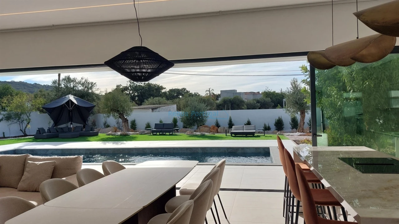 Moradia T4 para Venda em São Brás de Alportel Foto 6