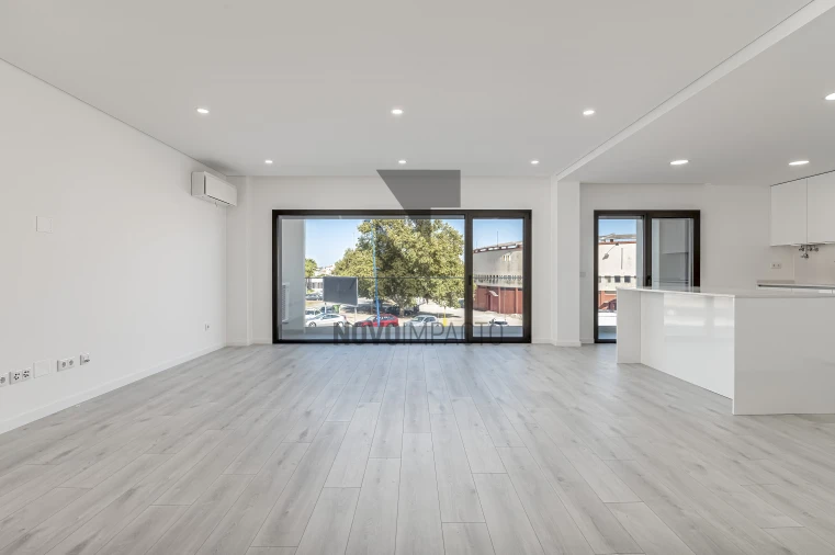 Apartamento T5 para Venda em Montijo e Afonsoeiro Foto 3