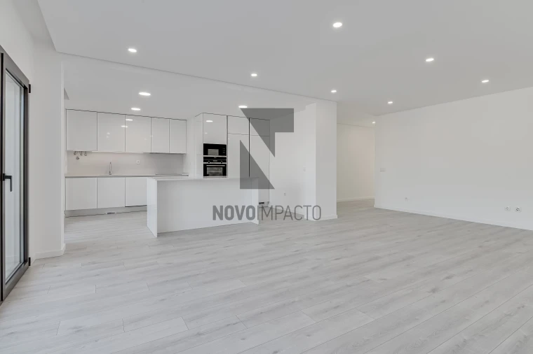 Apartamento T5 para Venda em Montijo e Afonsoeiro Foto 6