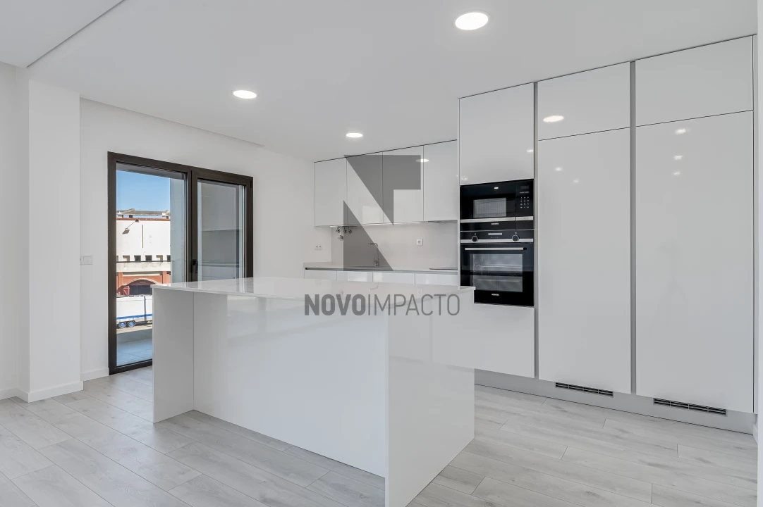 Apartamento T5 para Venda em Montijo e Afonsoeiro Foto 5