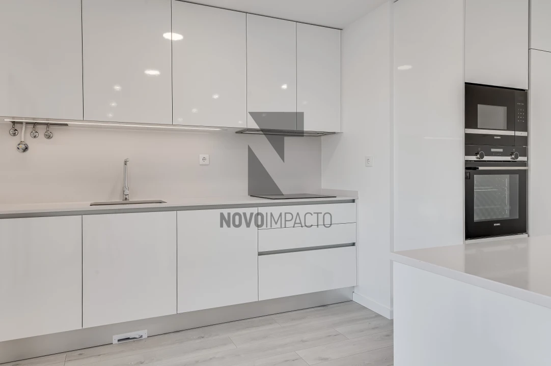Apartamento T5 para Venda em Montijo e Afonsoeiro Foto 9
