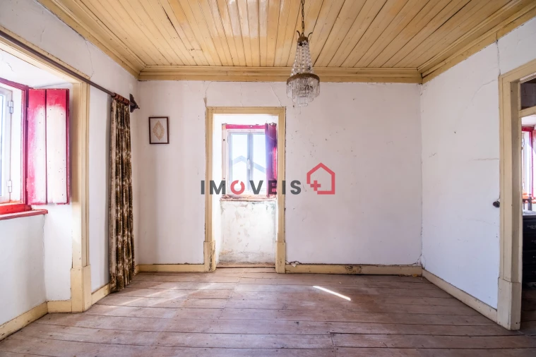 Moradia T3 para Venda em Alqueidão da Serra Foto 16