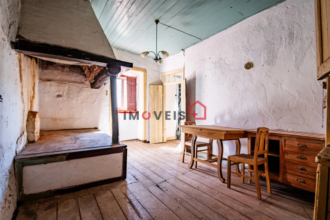 Moradia T3 para Venda em Alqueidão da Serra Foto 13