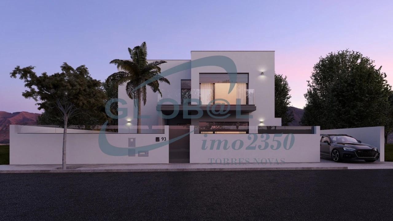 Moradia T4 para Venda em Nossa Sra de Fatima Foto 4