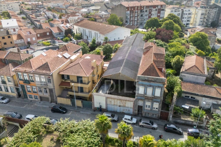 Prédio para Venda em Lordelo do Ouro e Massarelos