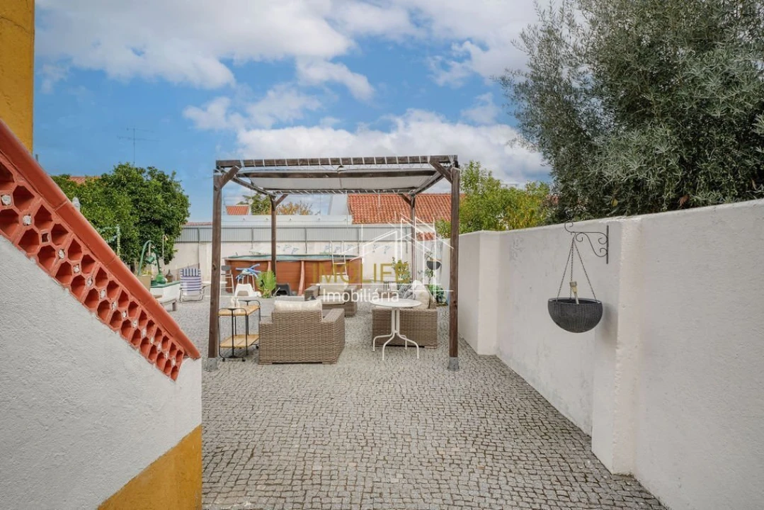 Moradia T7 para Venda em Vimieiro Foto 2