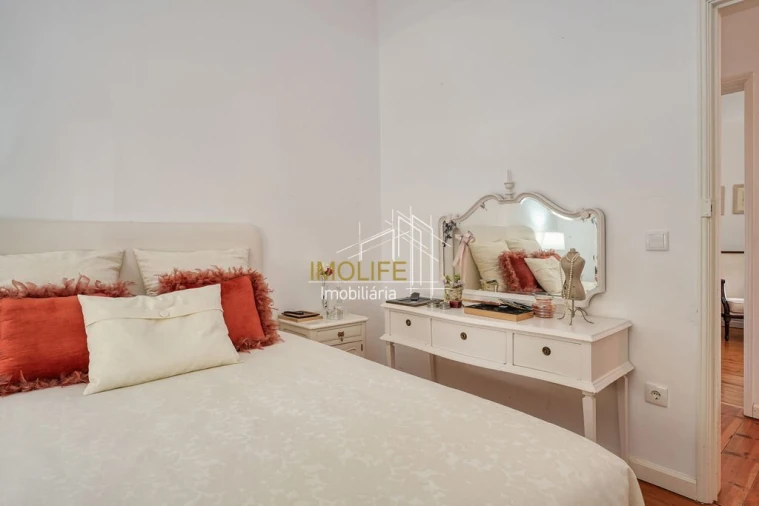 Moradia T7 para Venda em Vimieiro Foto 2