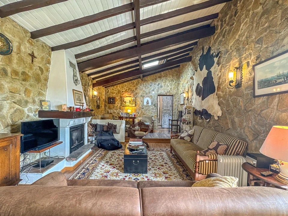 Moradia T2 para Venda em Carvoeira Foto 13