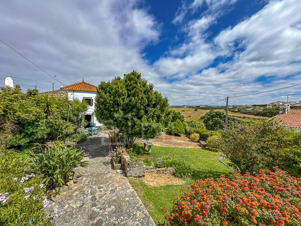 Moradia T2 para Venda em Carvoeira Foto 4