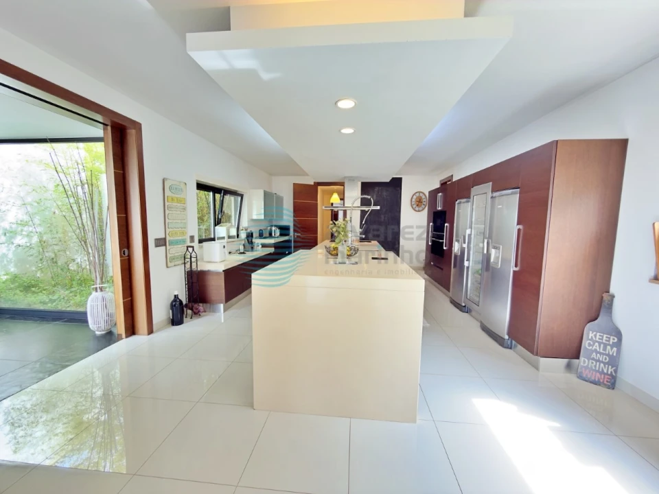 Moradia T7 para Venda em Atouguia da Baleia Foto 15