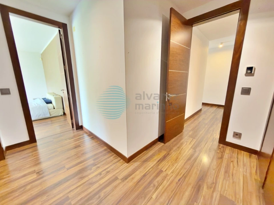 Moradia T7 para Venda em Atouguia da Baleia Foto 46