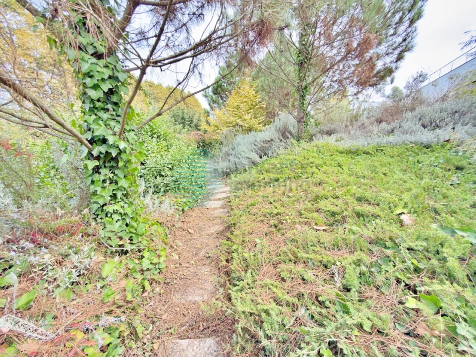 Moradia T7 para Venda em Atouguia da Baleia Foto 76