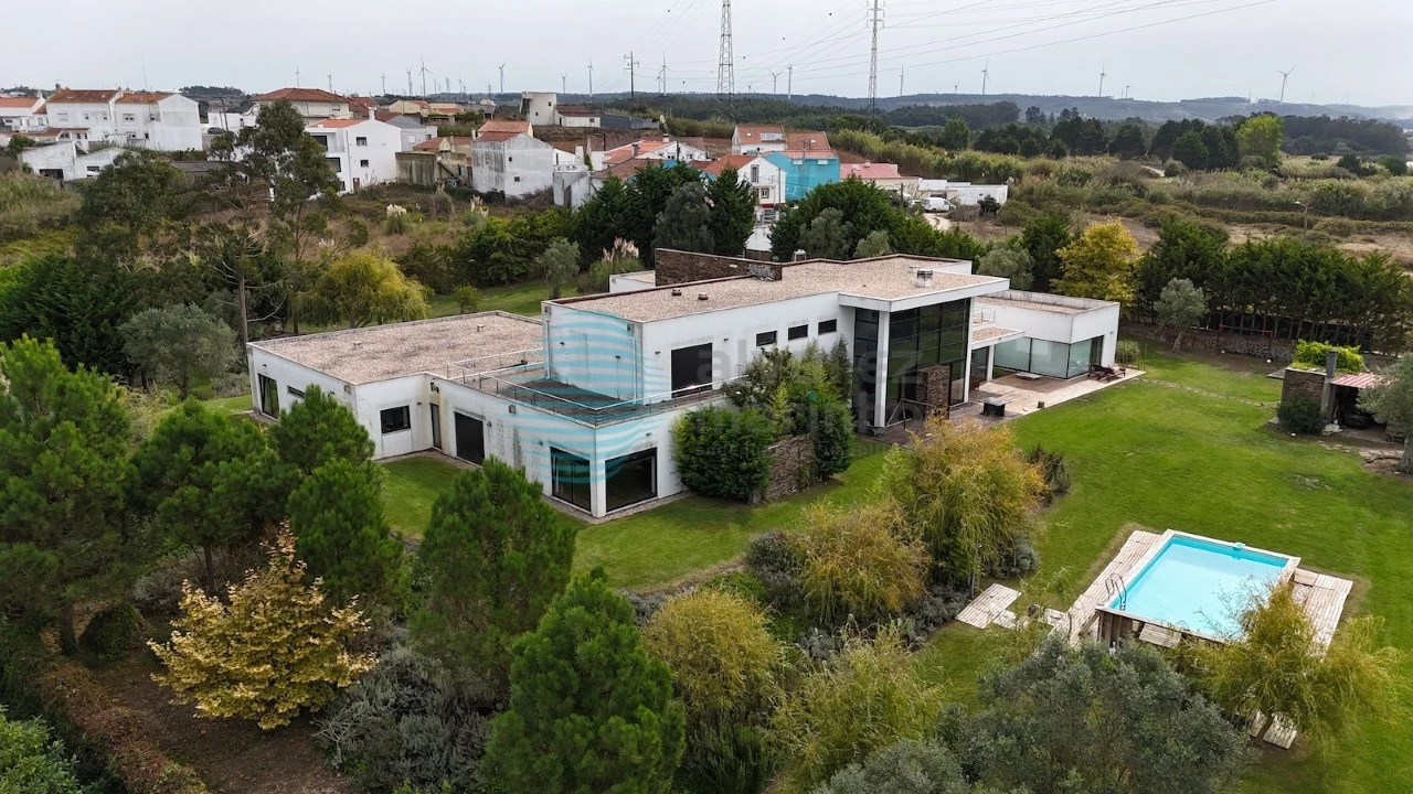 Moradia T7 para Venda em Atouguia da Baleia Foto 109