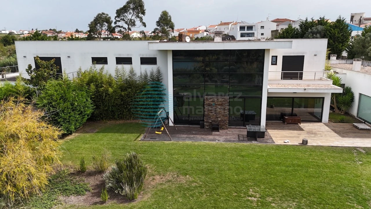 Moradia T7 para Venda em Atouguia da Baleia Foto 120