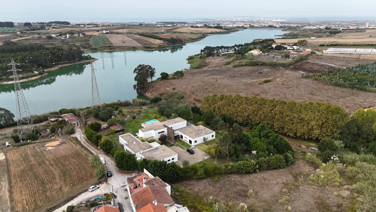 Moradia T7 para Venda em Atouguia da Baleia Foto 1