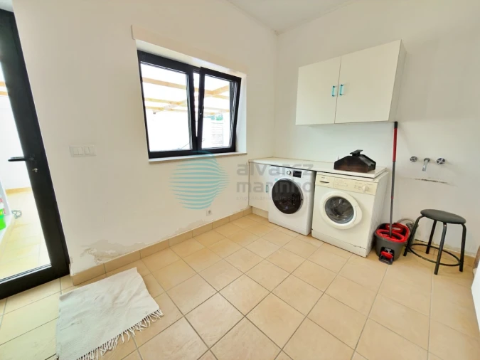 Moradia T7 para Venda em Atouguia da Baleia Foto 9