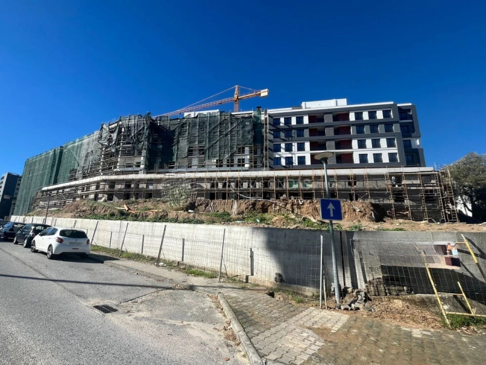 Apartamento T2 para Venda em Covilhã e Canhoso Foto 32