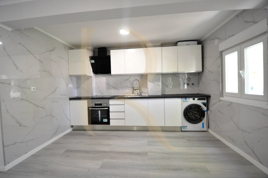 Apartamento T3 para Venda em Laranjeiro e Feijó Foto 4