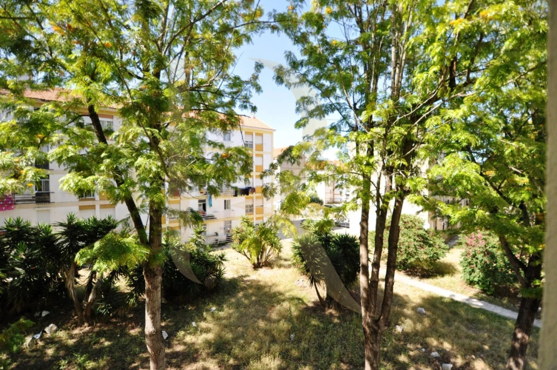 Apartamento T3 para Venda em Laranjeiro e Feijó Foto 5