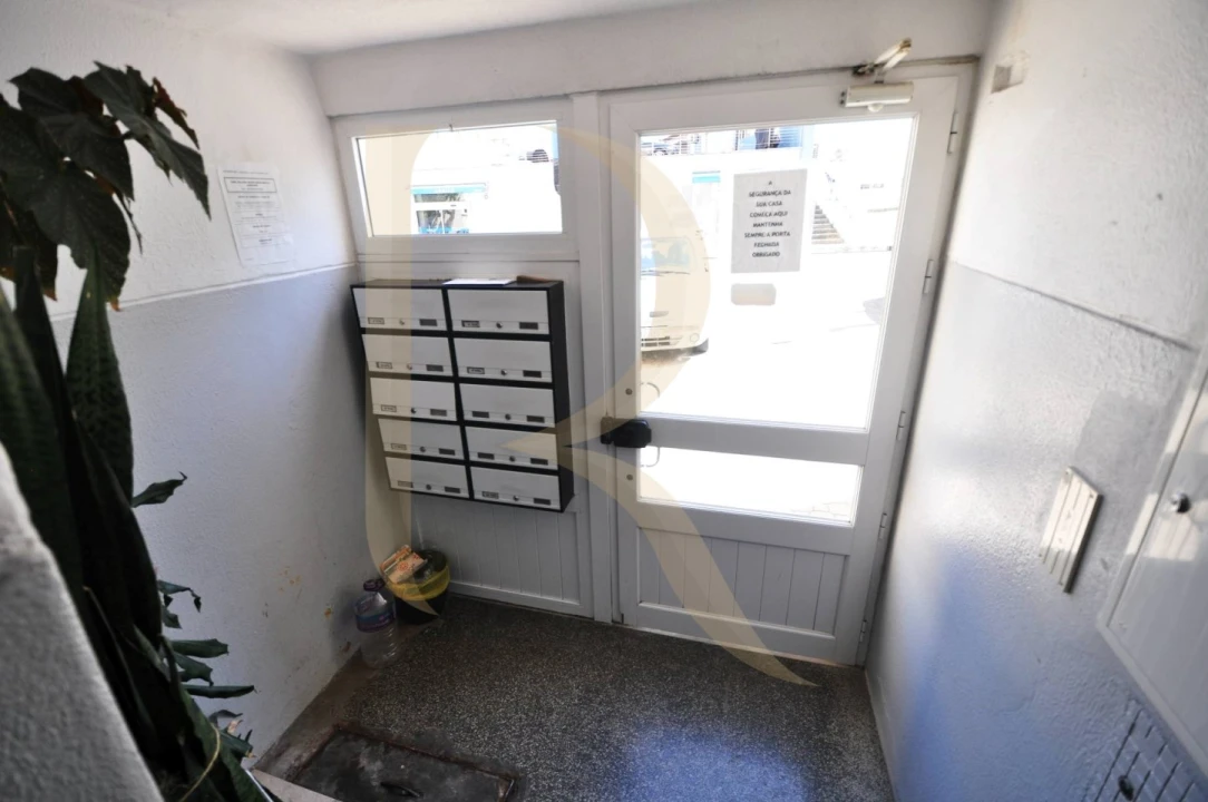 Apartamento T3 para Venda em Laranjeiro e Feijó Foto 15