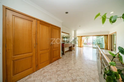 Moradia T7 para Venda em Ferreiros e Gondizalves
