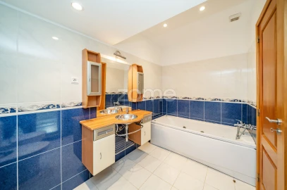 Moradia T7 para Venda em Ferreiros e Gondizalves
