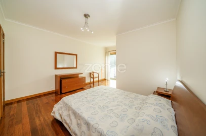 Moradia T7 para Venda em Ferreiros e Gondizalves
