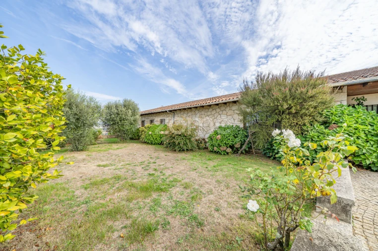 Moradia T7 para Venda em Ferreiros e Gondizalves Foto 5