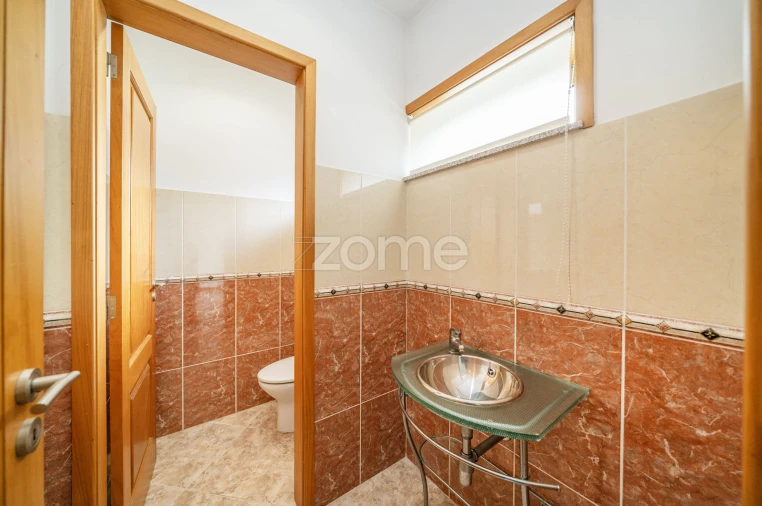 Moradia T7 para Venda em Ferreiros e Gondizalves Foto 71