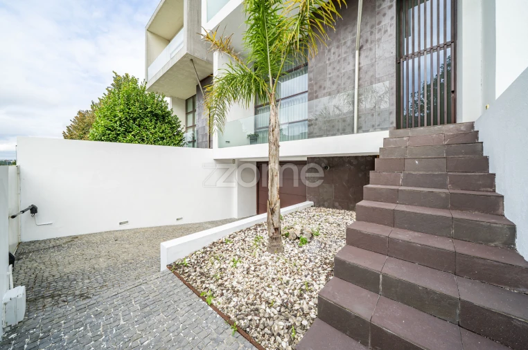 Moradia T4 para Venda em Nogueiró e Tenões Foto 3