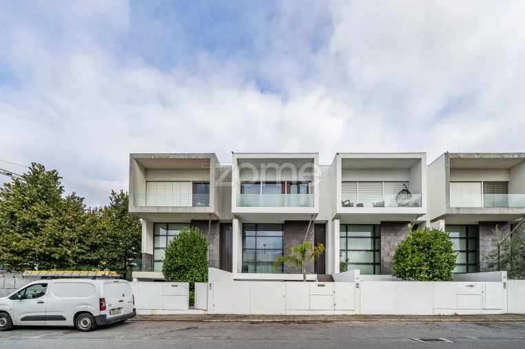 Moradia T4 para Venda em Nogueiró e Tenões Foto 2