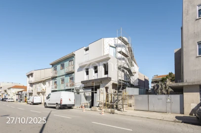 Apartamento T2 para Venda em Aldoar, Foz do Douro e Nevogilde