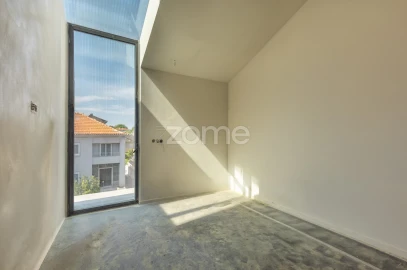 Apartamento T3 para Venda em Aldoar, Foz do Douro e Nevogilde