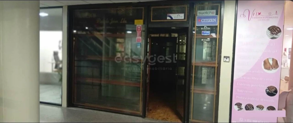 Loja para Venda em Leiria, Pousos, Barreira e Cortes