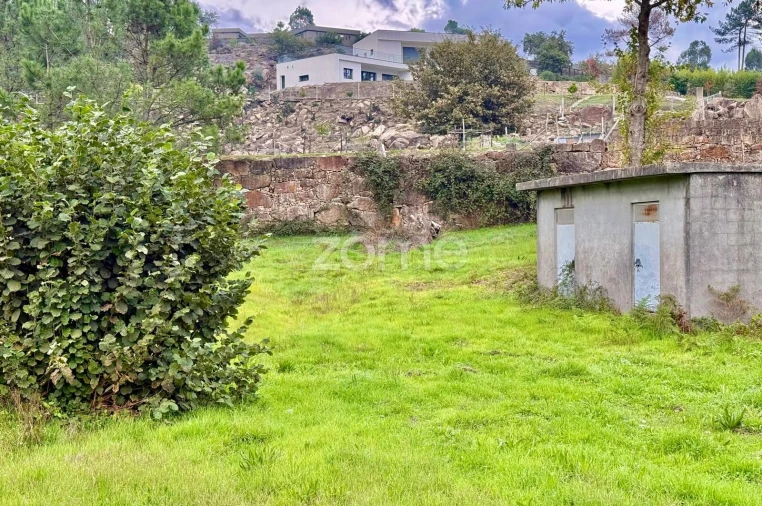 Terreno para Venda em Eiriz Foto 9