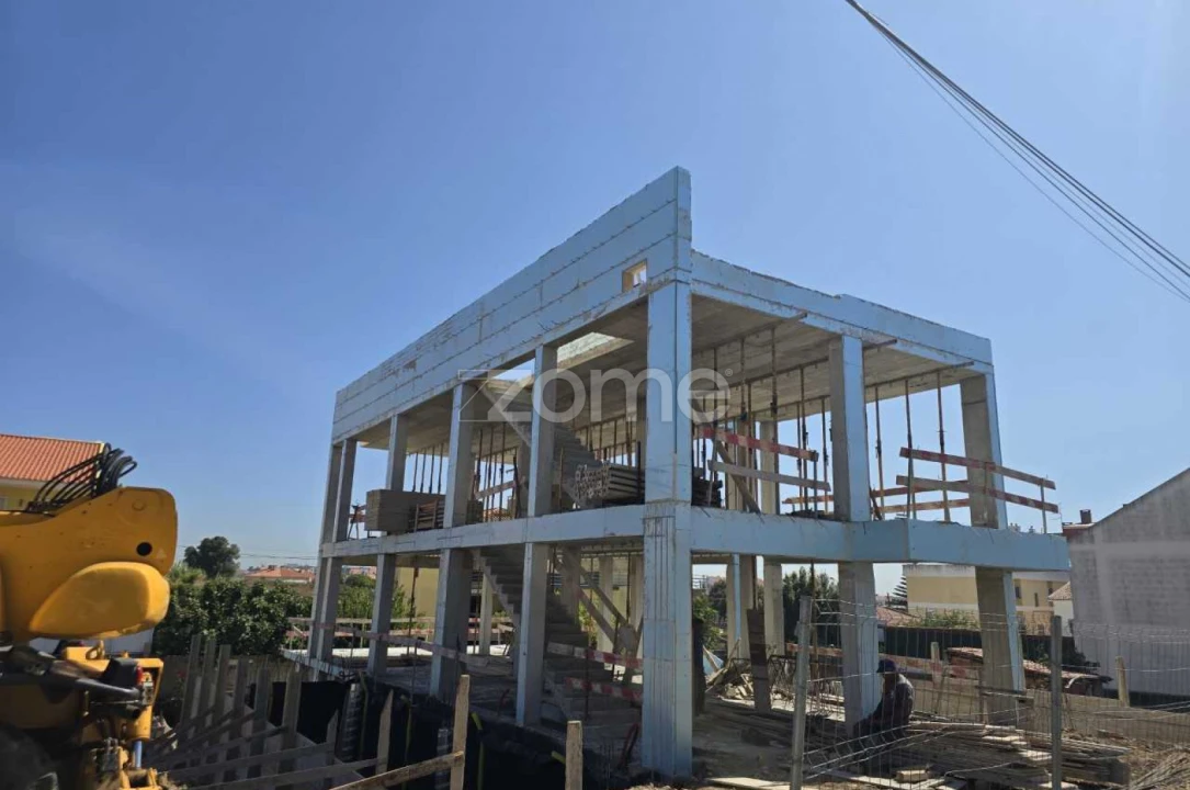 Moradia T6 para Venda em Carcavelos e Parede Foto 11