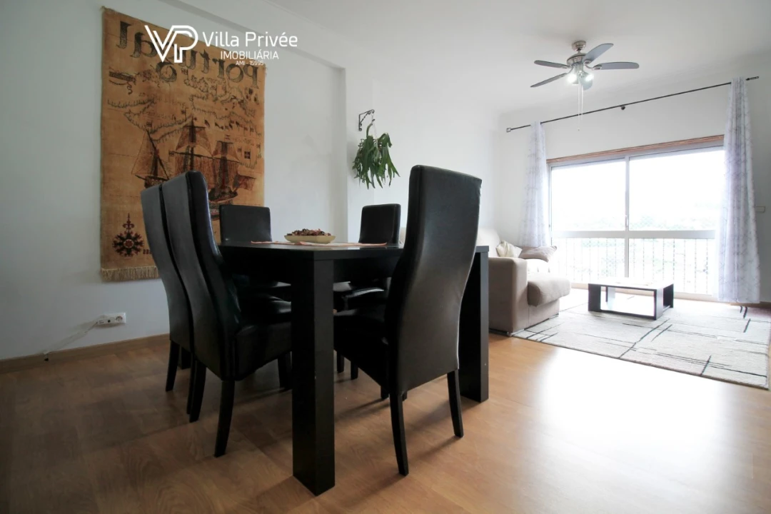 Apartamento T3 para Venda em Santo Antonio dos Olivais Foto 1