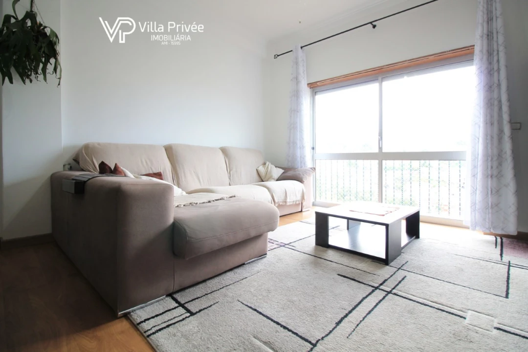 Apartamento T3 para Venda em Santo Antonio dos Olivais Foto 2