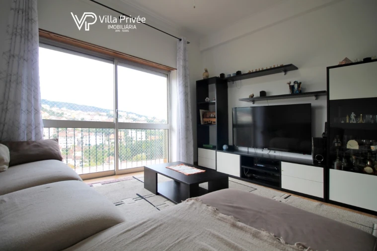 Apartamento T3 para Venda em Santo Antonio dos Olivais Foto 3