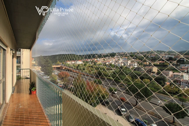 Apartamento T3 para Venda em Santo Antonio dos Olivais Foto 10