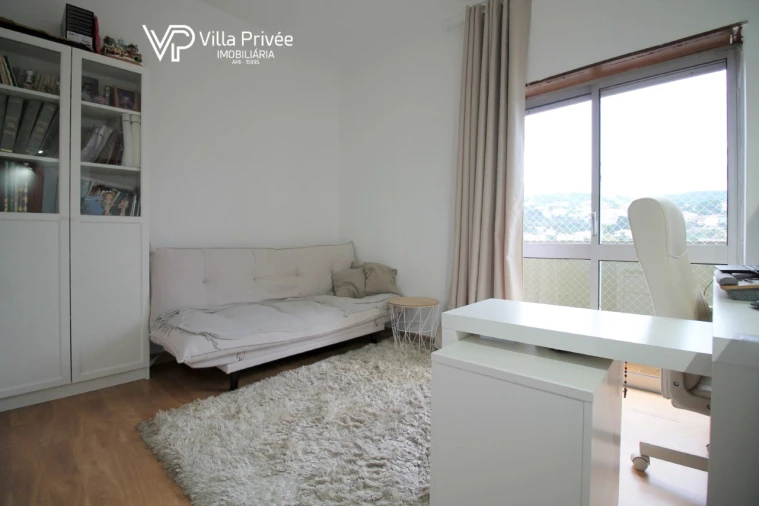 Apartamento T3 para Venda em Santo Antonio dos Olivais Foto 23