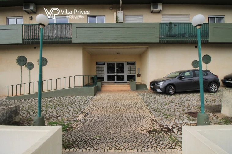 Apartamento T3 para Venda em Santo Antonio dos Olivais Foto 30