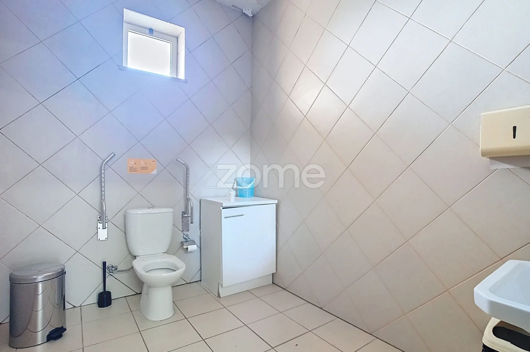 Negócio para Venda em Ouca Foto 10