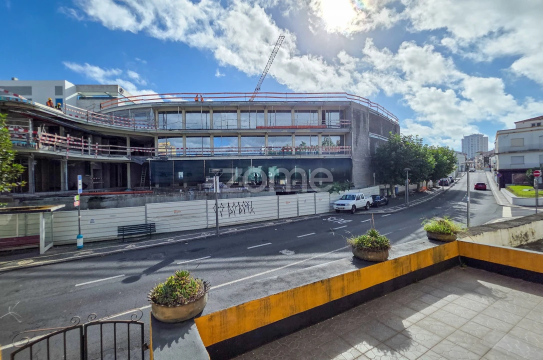 Moradia T3 para Venda em Ponta Delgada (São Pedro) Foto 7