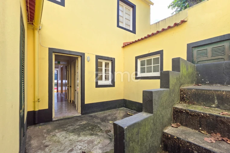 Moradia T3 para Venda em Ponta Delgada (São Pedro) Foto 37