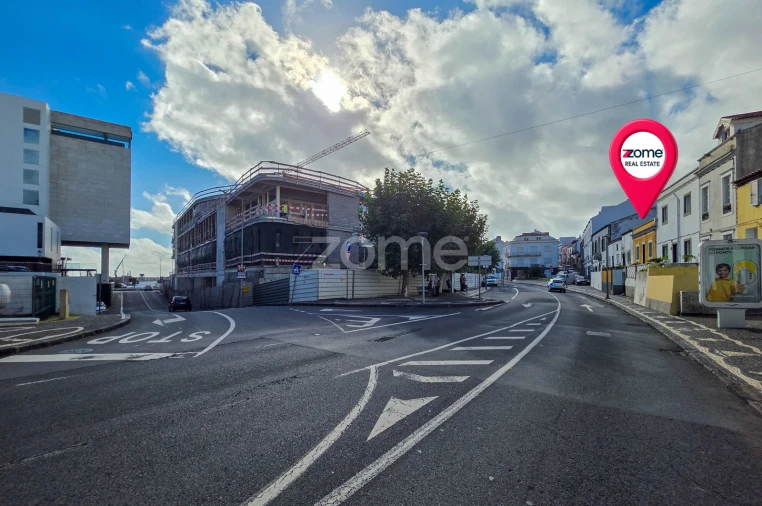 Moradia T3 para Venda em Ponta Delgada (São Pedro) Foto 3