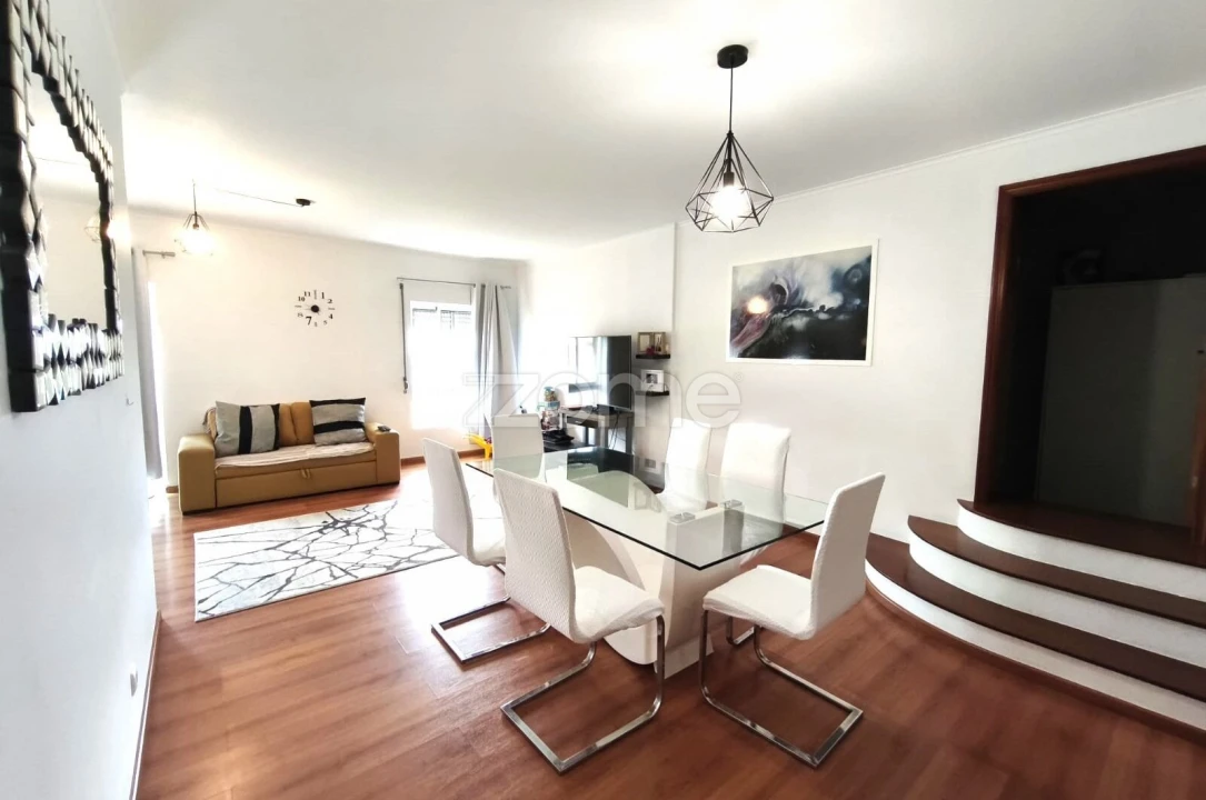 Apartamento T2 para Venda em Fajã de Baixo Foto 3